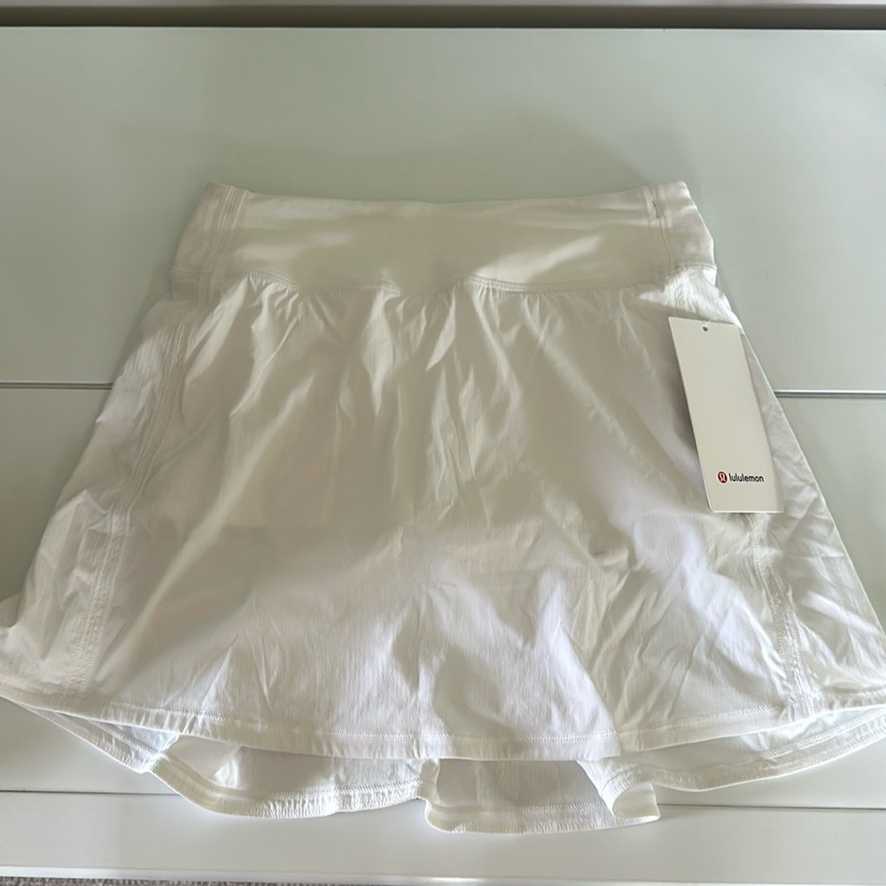 Lululemon pace rival skirt extra long size 4. BNWT